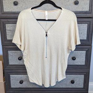 Medium Cream Zipper Waffle Dolman Short Sleeve Top